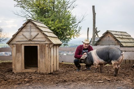 Farmár Martin Bagar o chove prasiat