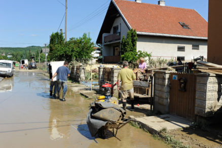 Budovy z bieleho porobetónu po povodni